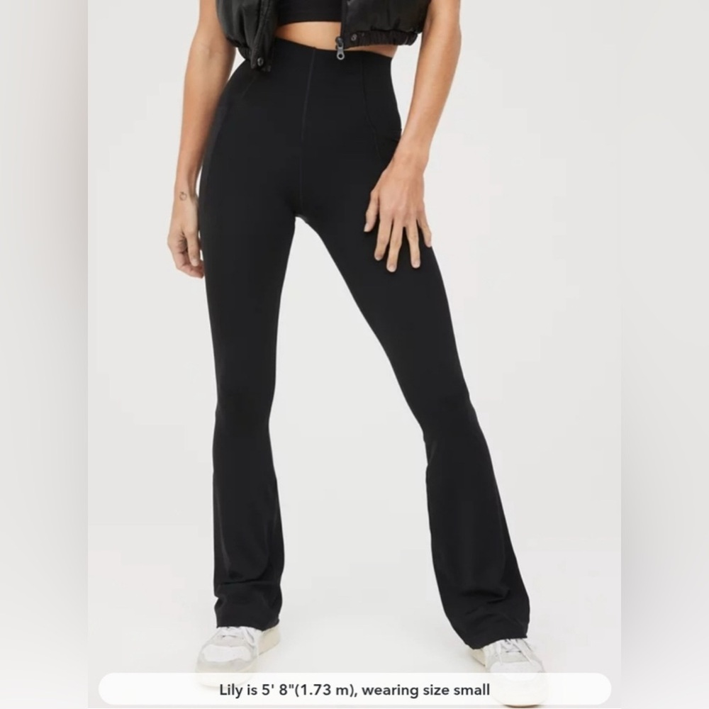 NWT Offline by Aerie Real Me Extra Bootcut Hi-Rise Leggings